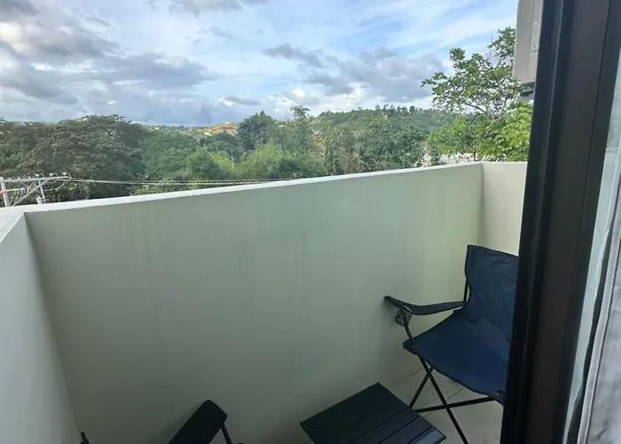 With Pool, Gym & Fast Wifi